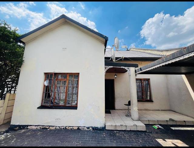 5 BEDROOM HOUSE FOR SALE IN BENONI CENTRAL